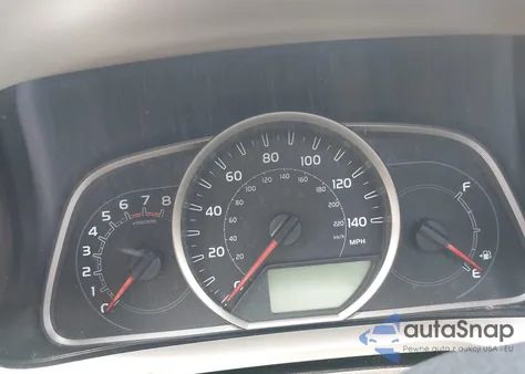 2015 Toyota Rav4 Xle z USA, uszkodzony, nr VIN JTMRFREV9FJ014139